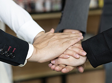 南风效应（温暖待人）